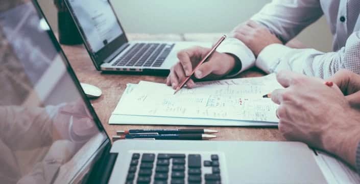 Corporate Programs & Outings: 5 Ways to Choose the Right One for Your Team