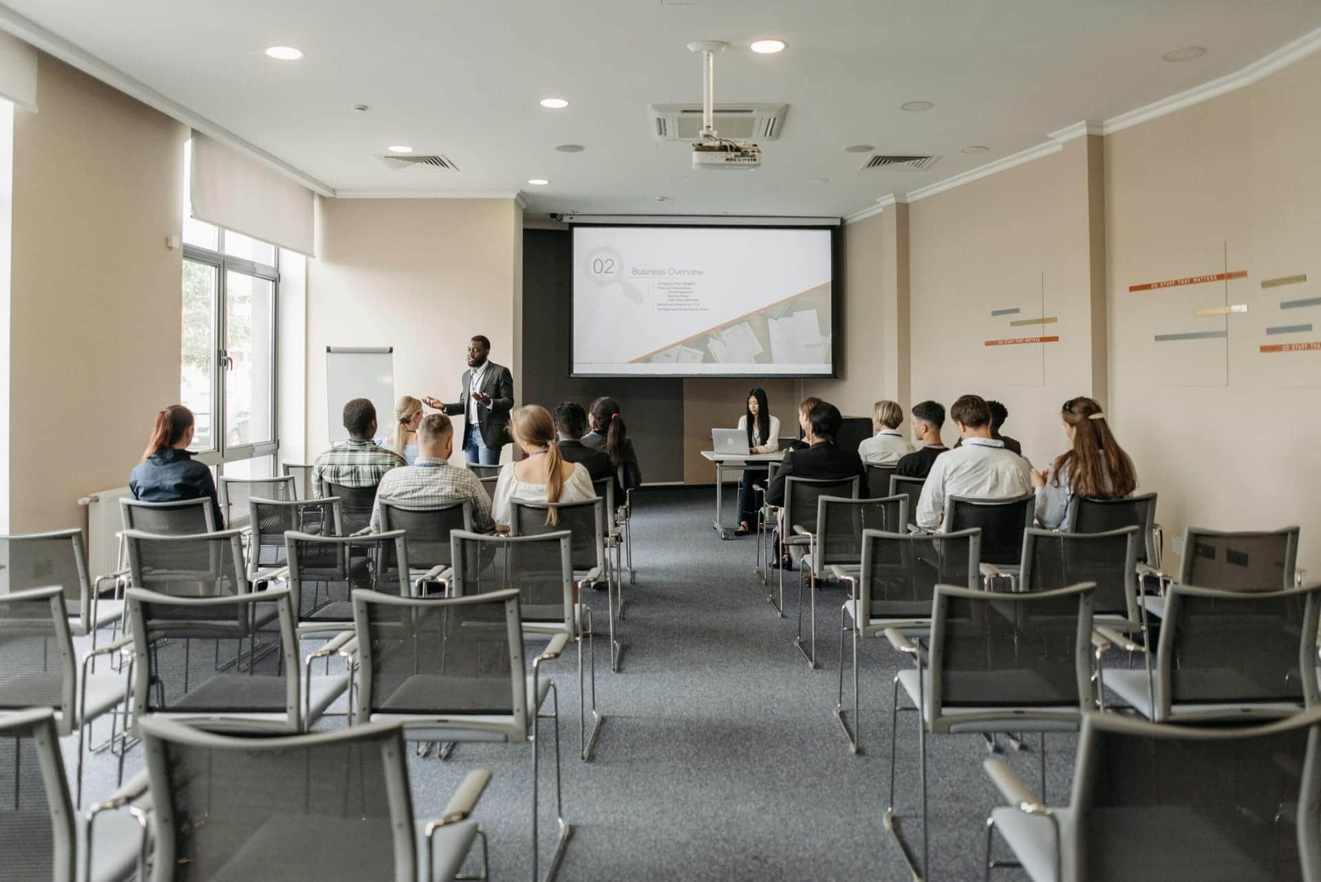 The Role of Team Building in Employee Training Programs